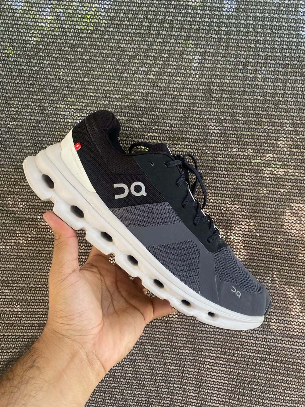 On men’s Cloudrunner 2 Eclipse Black